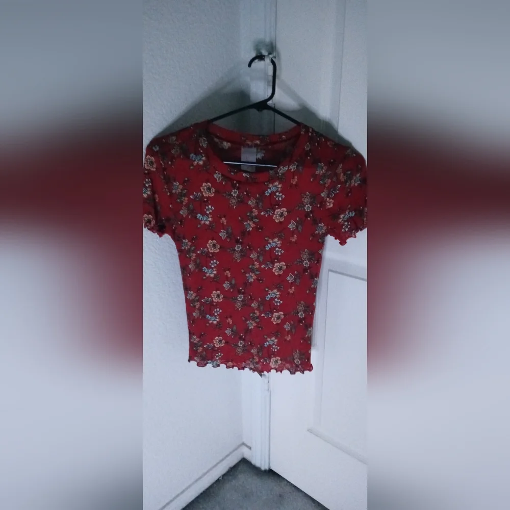 Shirt - Picture 2 of 4